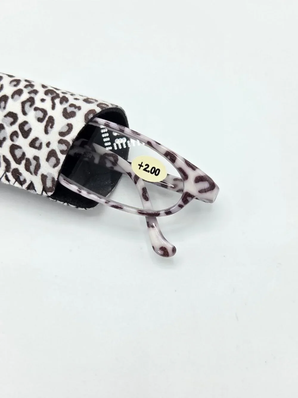 Reading Glasses with Matching Case - Grey & White Leopard Print +2.00